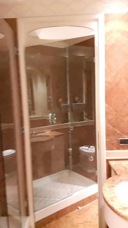 Villa Giulio Caesar à Rome 0*,